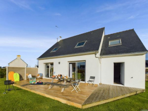 À 300m de la côte sauvage, maison familiale pour 9